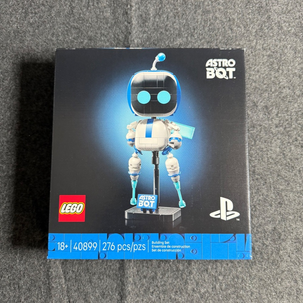 LEGO Astro Bot 40899 Figure Set - Brand New Sealed IN HAND